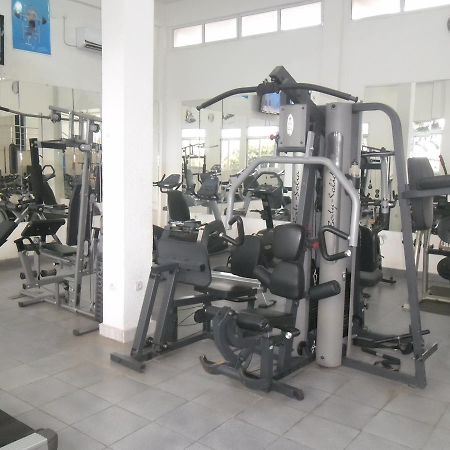 Hotel Vivi Palace 마타디 외부 사진