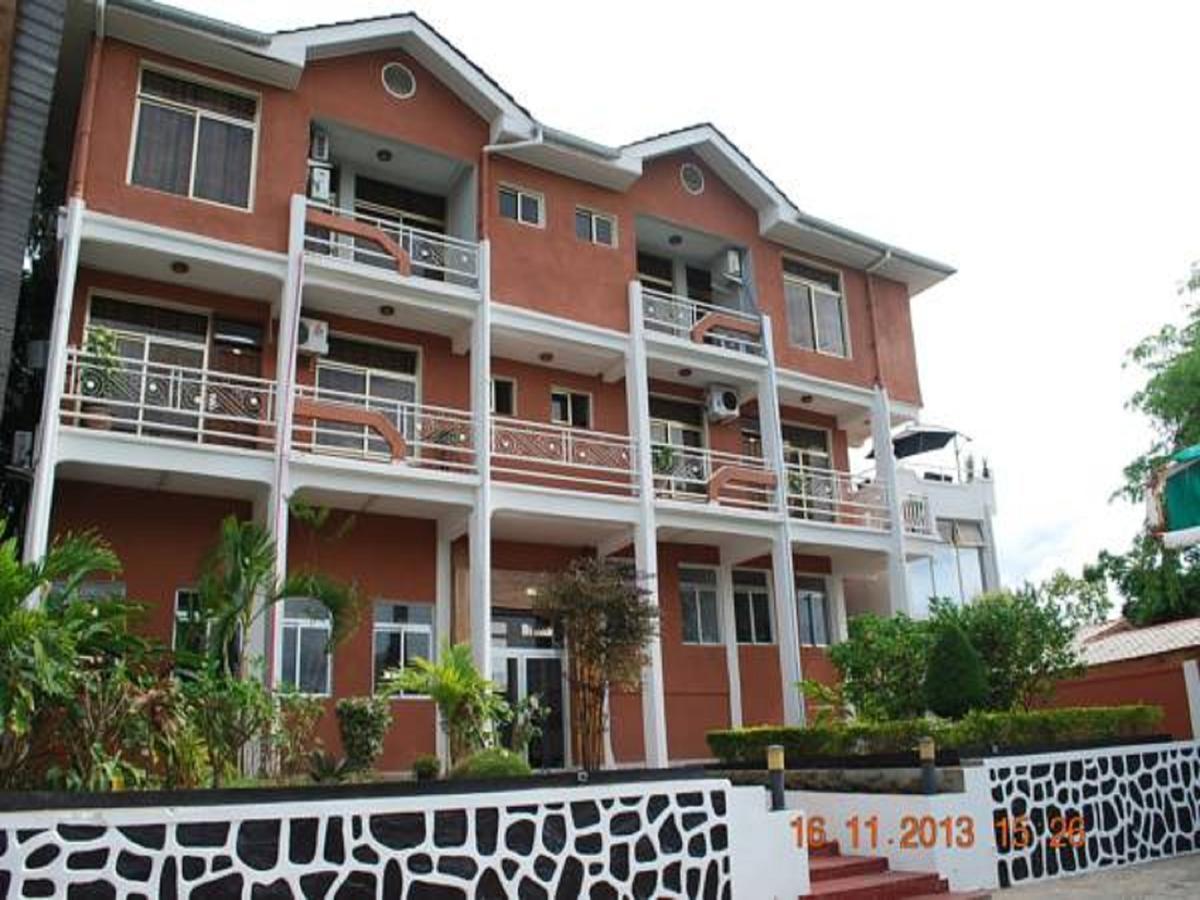 Hotel Vivi Palace 마타디 외부 사진
