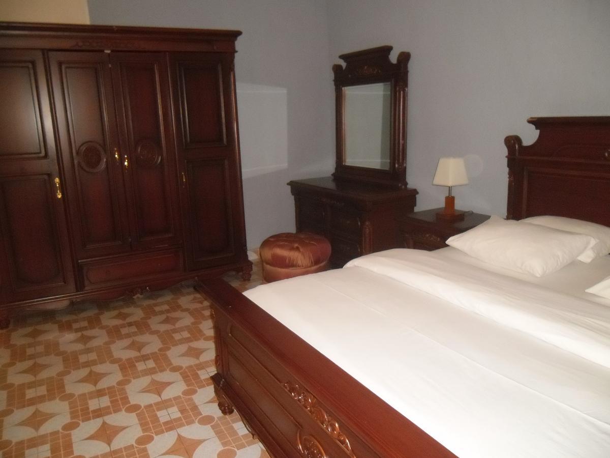 Hotel Vivi Palace 마타디 외부 사진