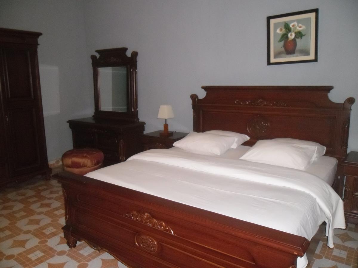 Hotel Vivi Palace 마타디 외부 사진